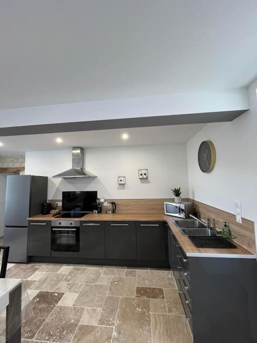 Charmante Maison De Bourg Cosy Acces Wifi Sepmes Exterior photo