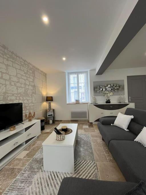 Charmante Maison De Bourg Cosy Acces Wifi Sepmes Exterior photo